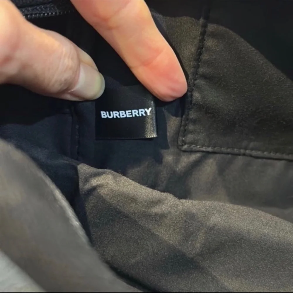 NEW ~ BURBERRY COSMETIC BAG